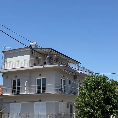 Bloom Apartment Achillion Magnisia