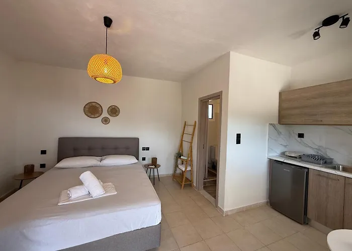 Bloom Achillion Magnisia