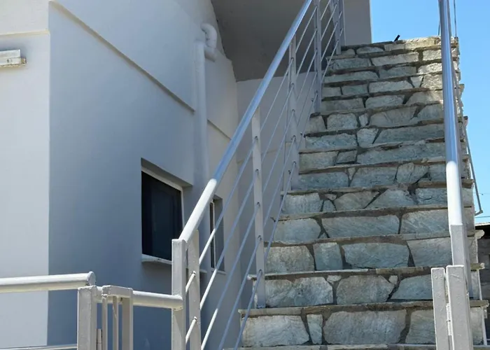 Bloom Achillion Magnisia