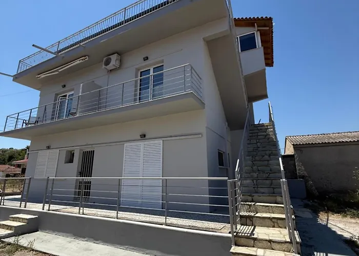 Bloom Achillion Magnisia